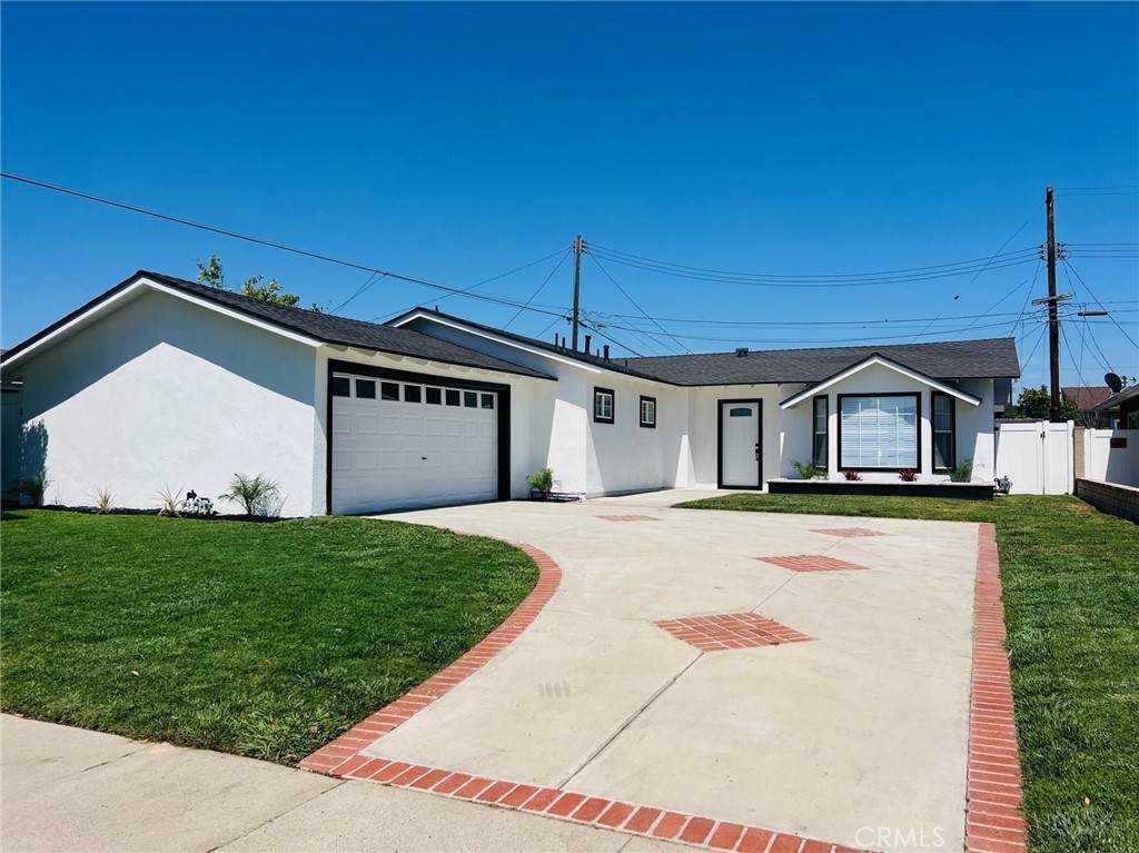 15882 Malm Circle - Photo 1