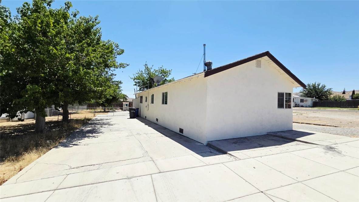 322 8th Street - Photo 1
