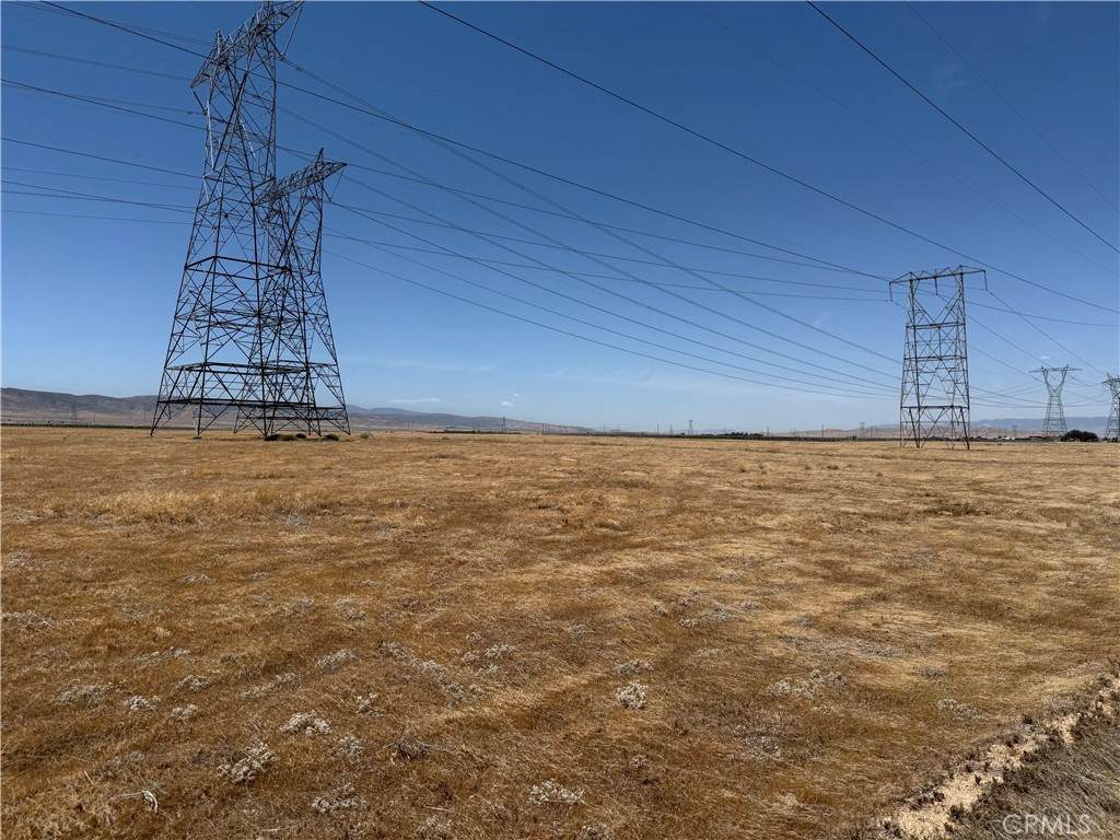 0 Lanc Bl 18 Vic 102 St W - Photo 1