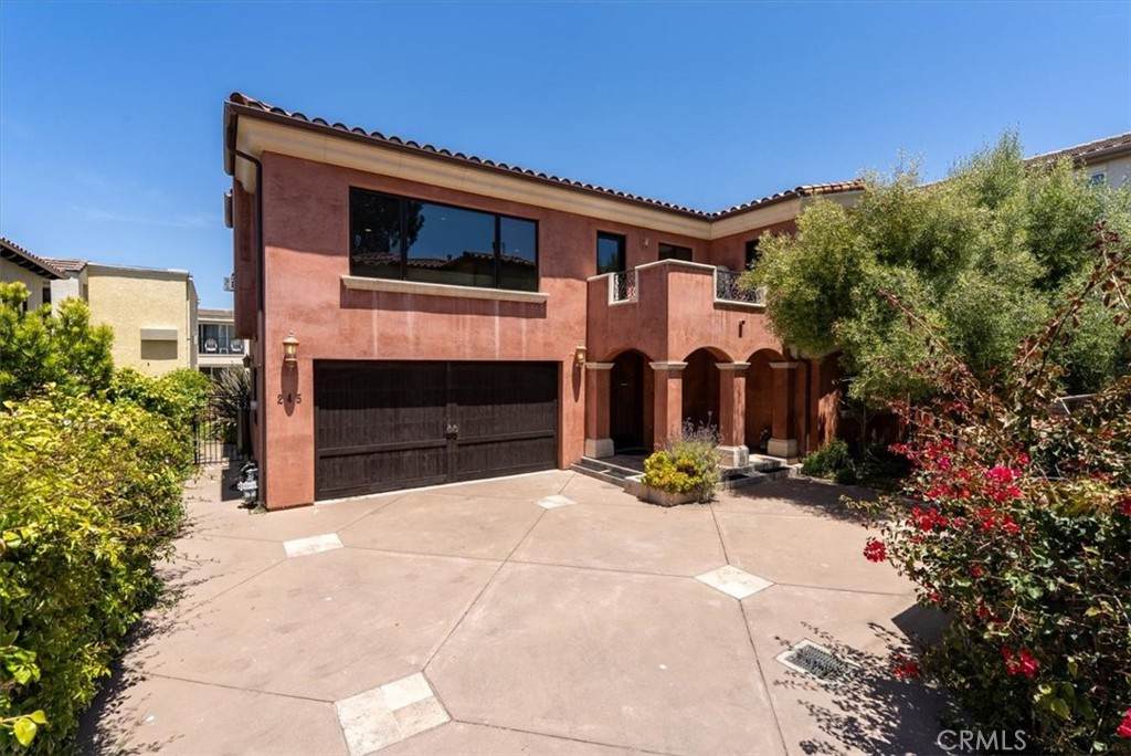 245 Driftwood Street - Photo 1