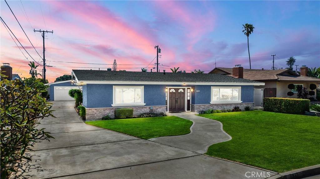 5345 Kenwood Avenue - Photo 1