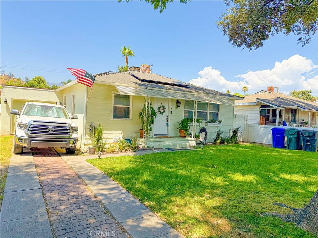 858 Bussey Street - Photo 1