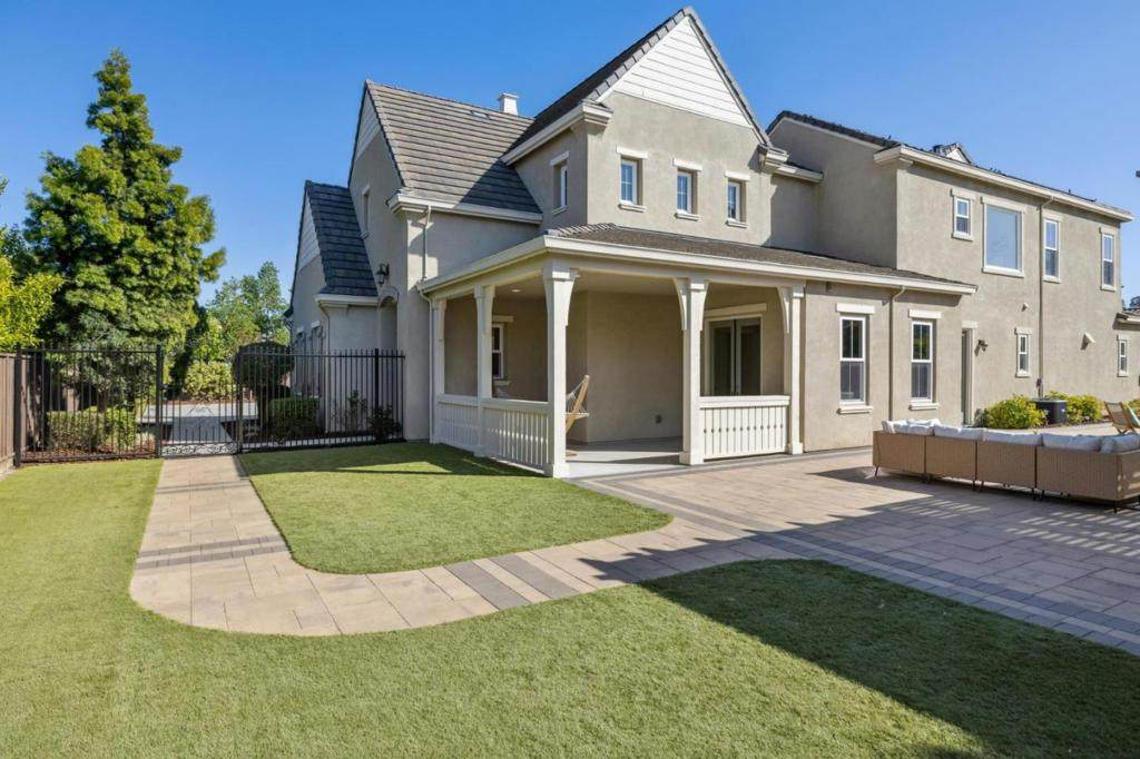 19011 Clayton Avenue - Photo 1