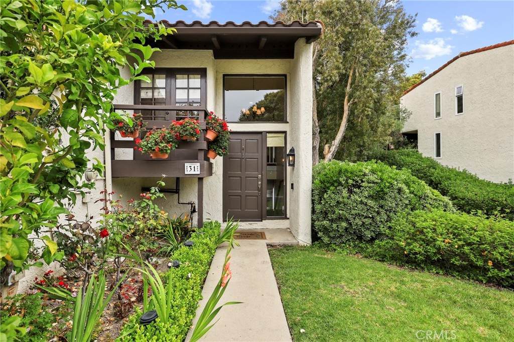 31 Aspen Way - Photo 1