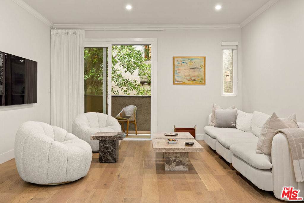 9000 Cynthia Street - Photo 1