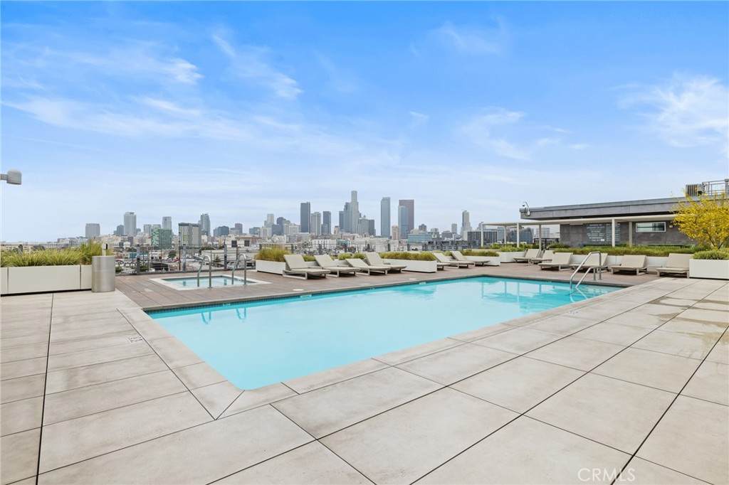 527 Molino Street - Photo 1