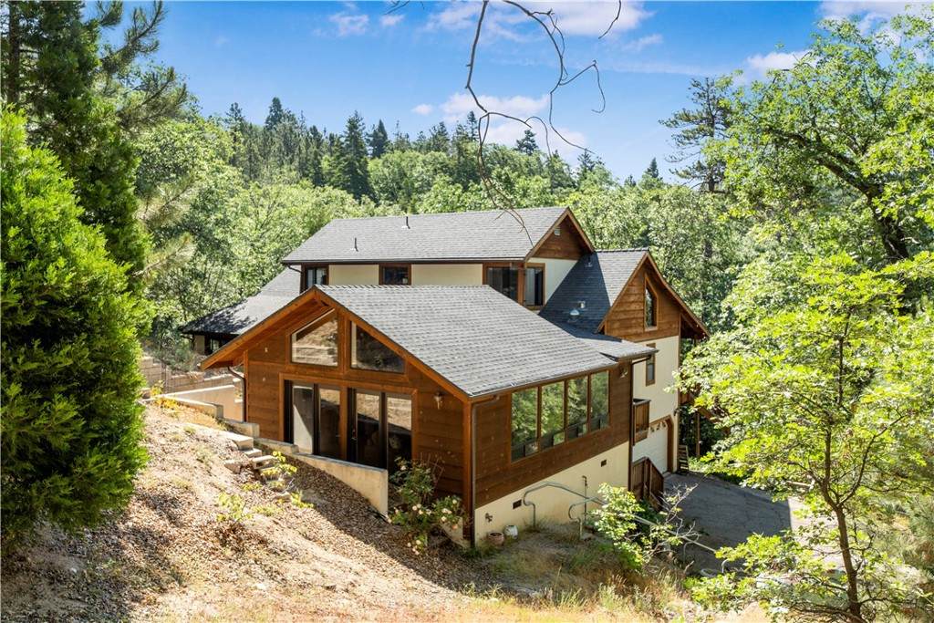 77 Park Drive - Photo 1