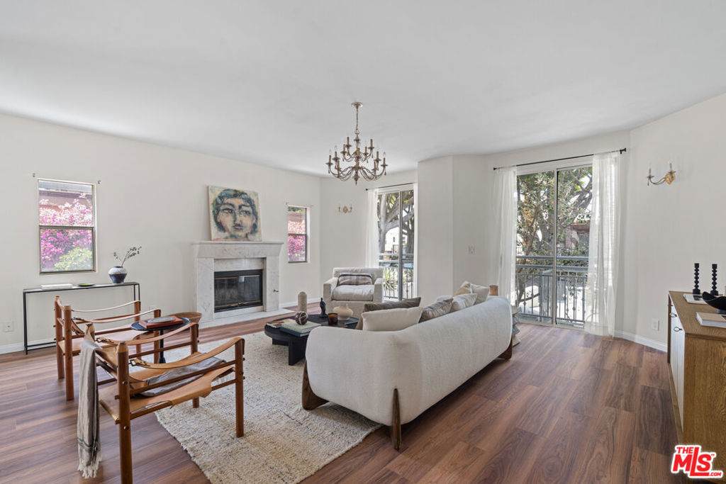 1524 Franklin Street - Photo 1