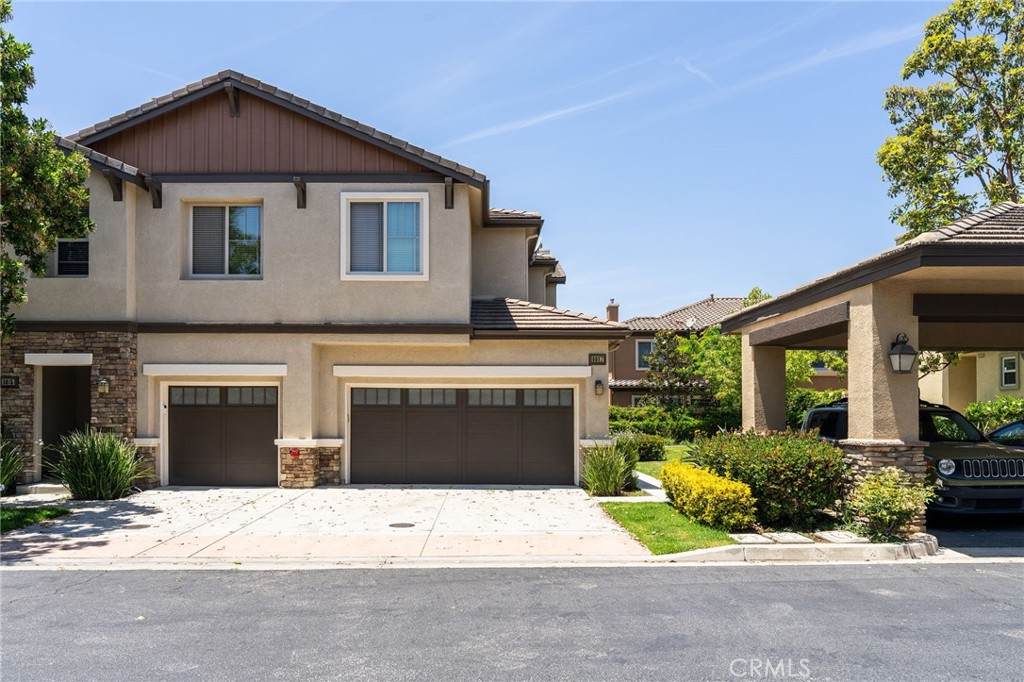 6807 Simmons Way - Photo 1