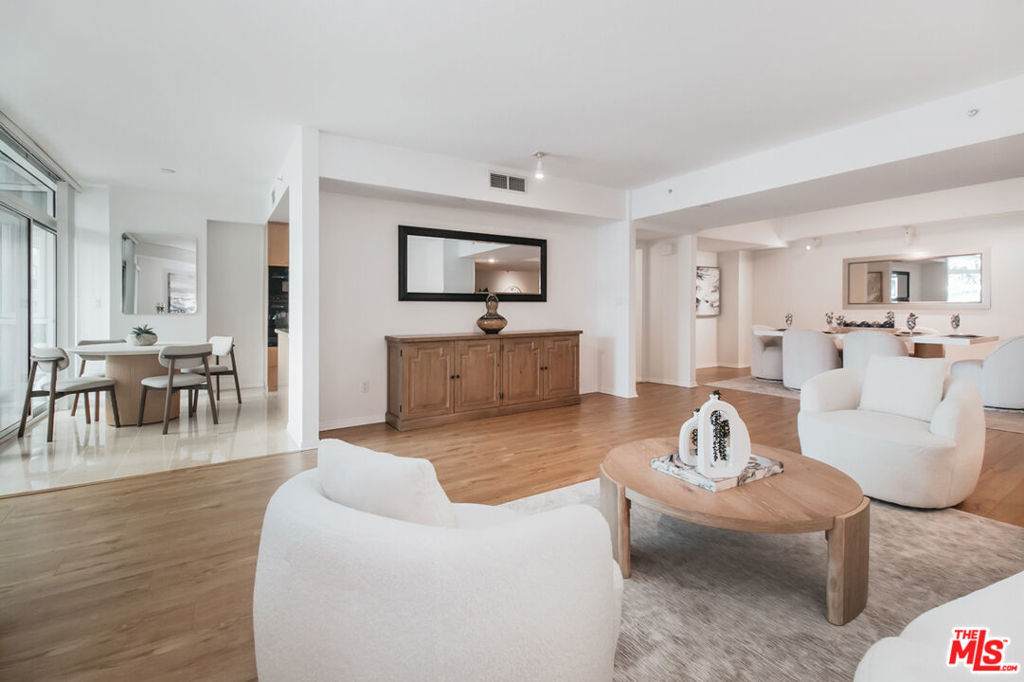 13600 Marina Pointe Drive - Photo 1