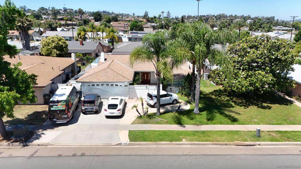 619 Midway Dr - Photo 1