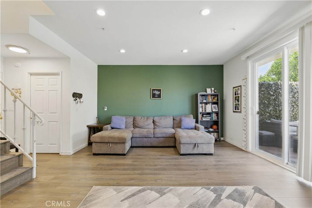 11445 Moorpark Street - Photo 1