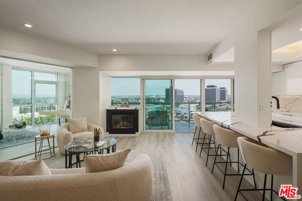 13600 Marina Pointe Drive - Photo 1