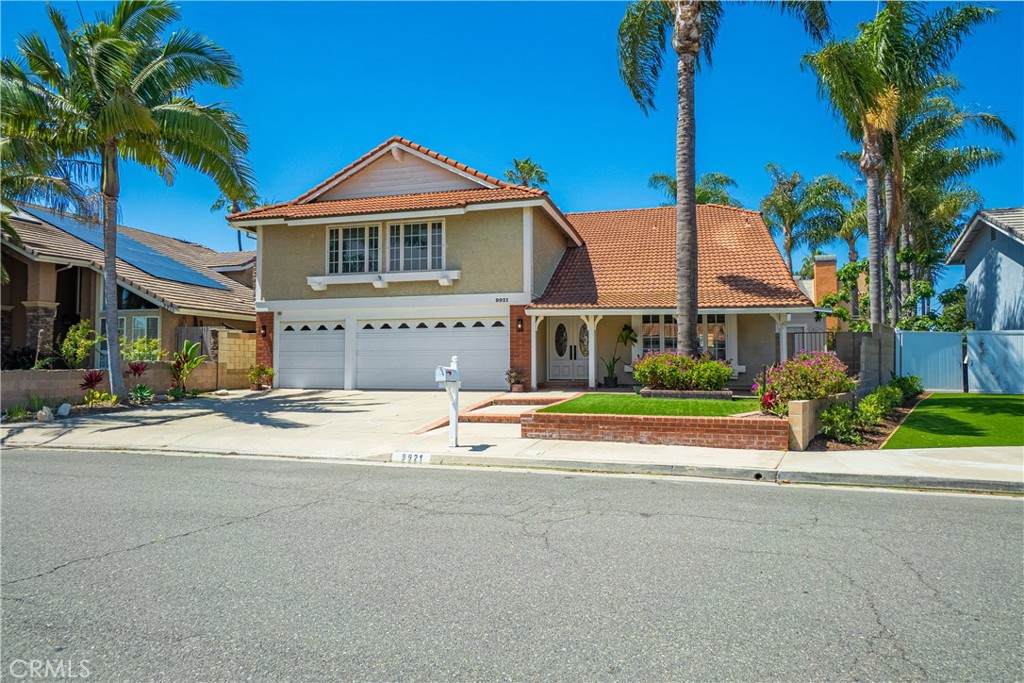 9921 Oceancrest Dr - Photo 1