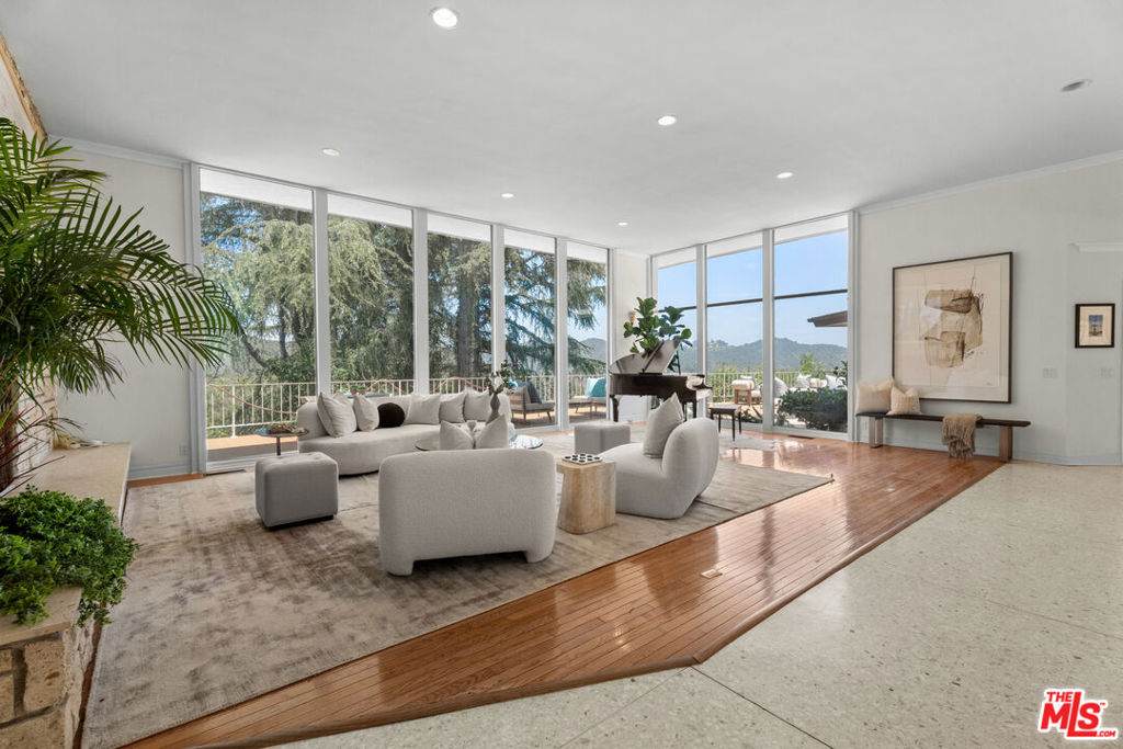 1743 Stone Canyon Road - Photo 1