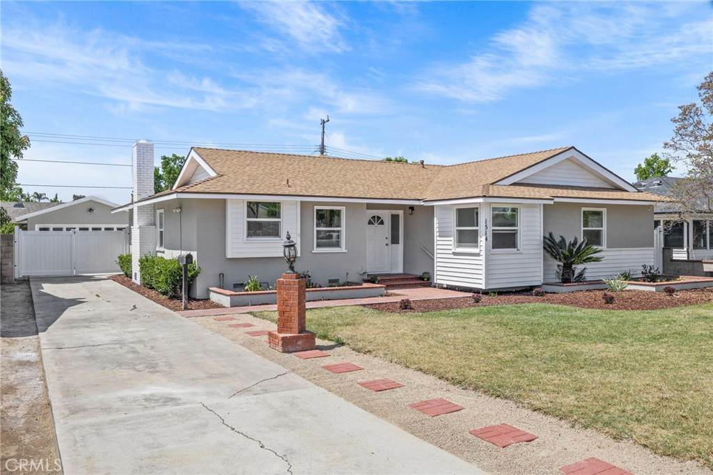 1514 Palm Avenue - Photo 1