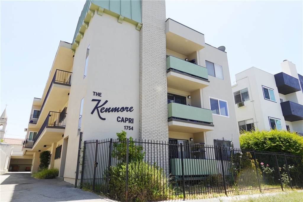 1754 Kenmore Avenue - Photo 1