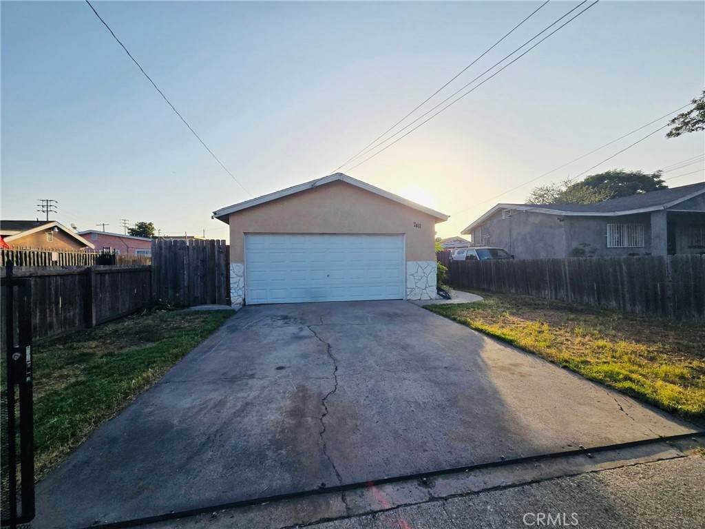 7411 Elsie Street - Photo 1
