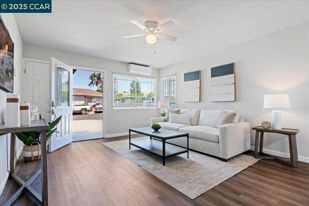 720 Jane Court - Photo 1