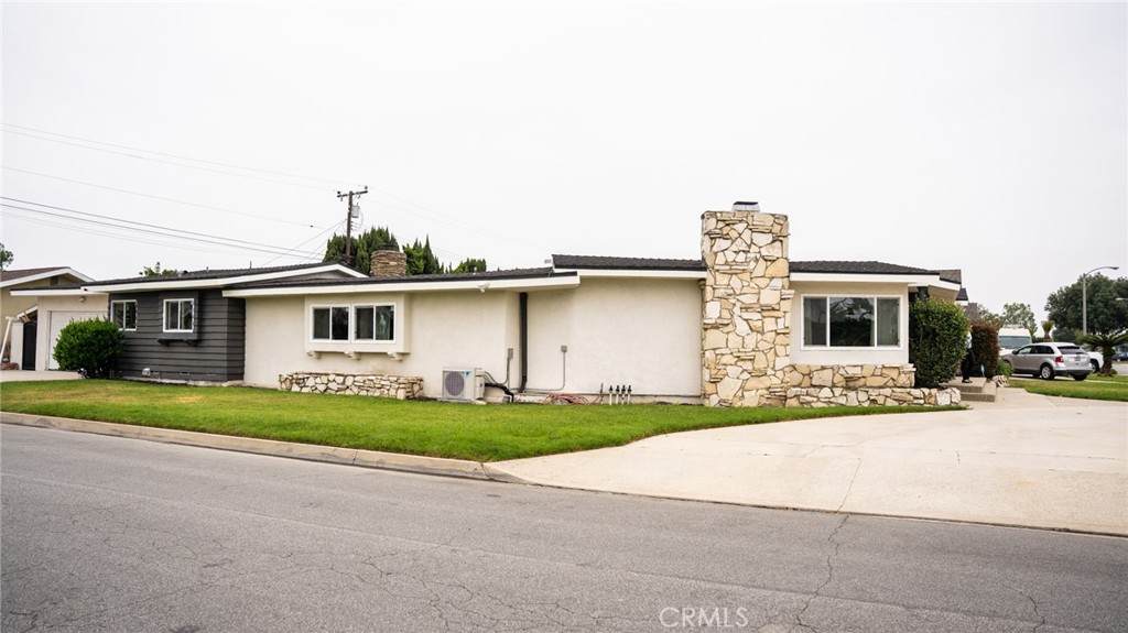 9837 Belfair Street - Photo 1