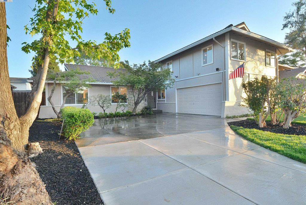 651 Brookfield Dr - Photo 1