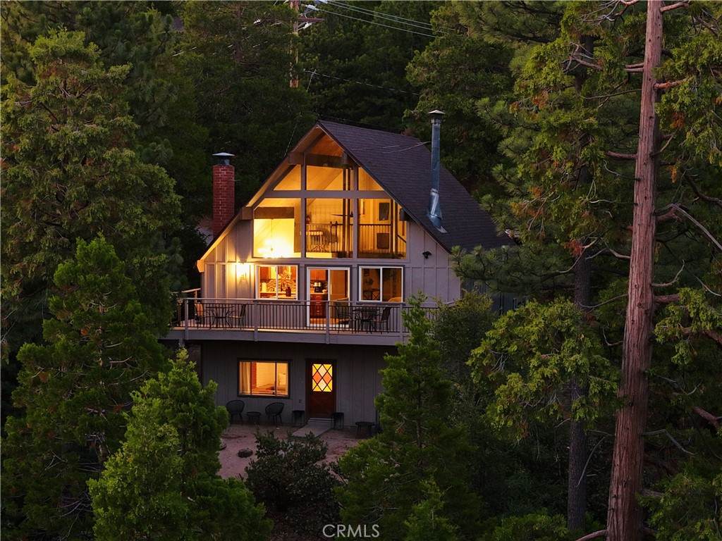 832 Rhine Road - Photo 1