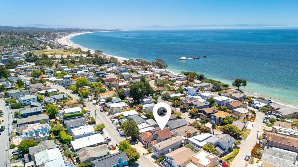 417 Seacliff Drive - Photo 1