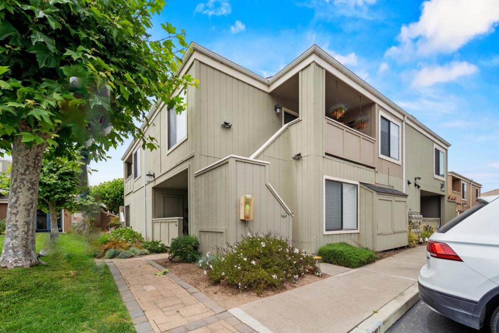 820 Casanova Avenue - Photo 1