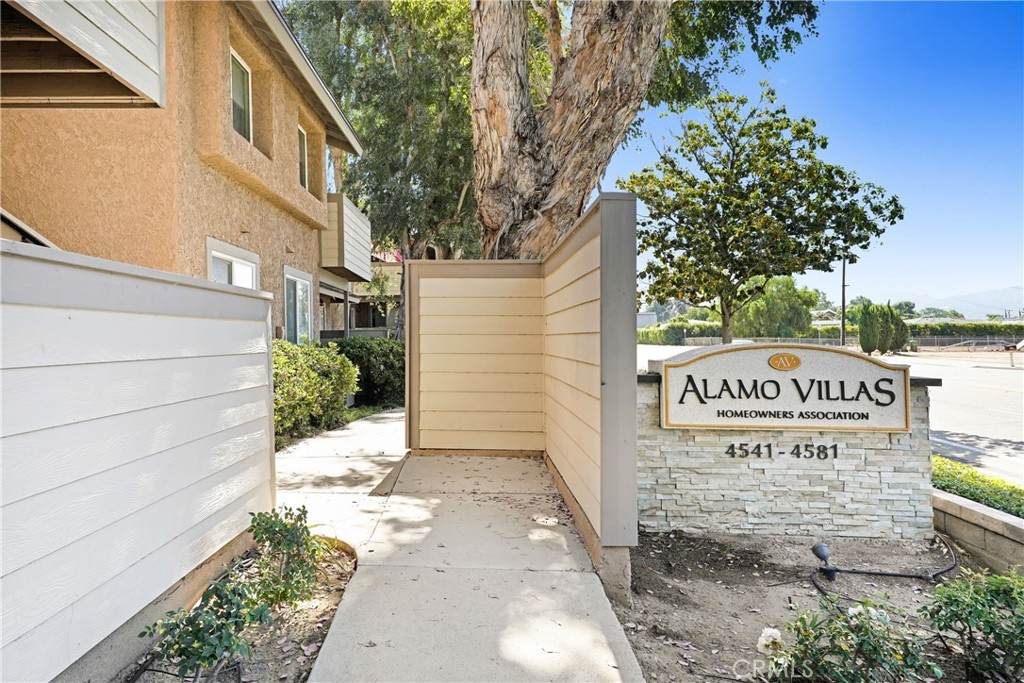 4565 Alamo Street - Photo 1