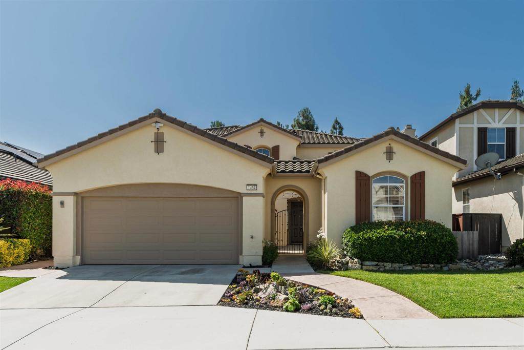 1464 Rivercrest Road - Photo 1