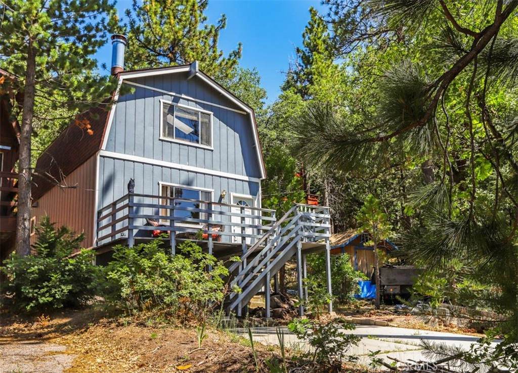 2405 Fir Drive - Photo 1
