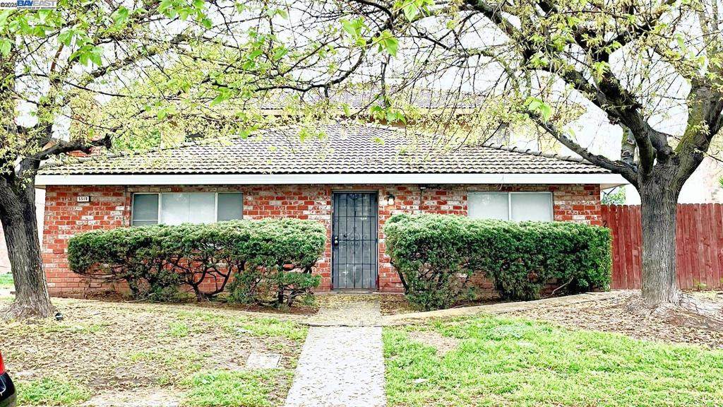 5519 Keoncrest Circle - Photo 1