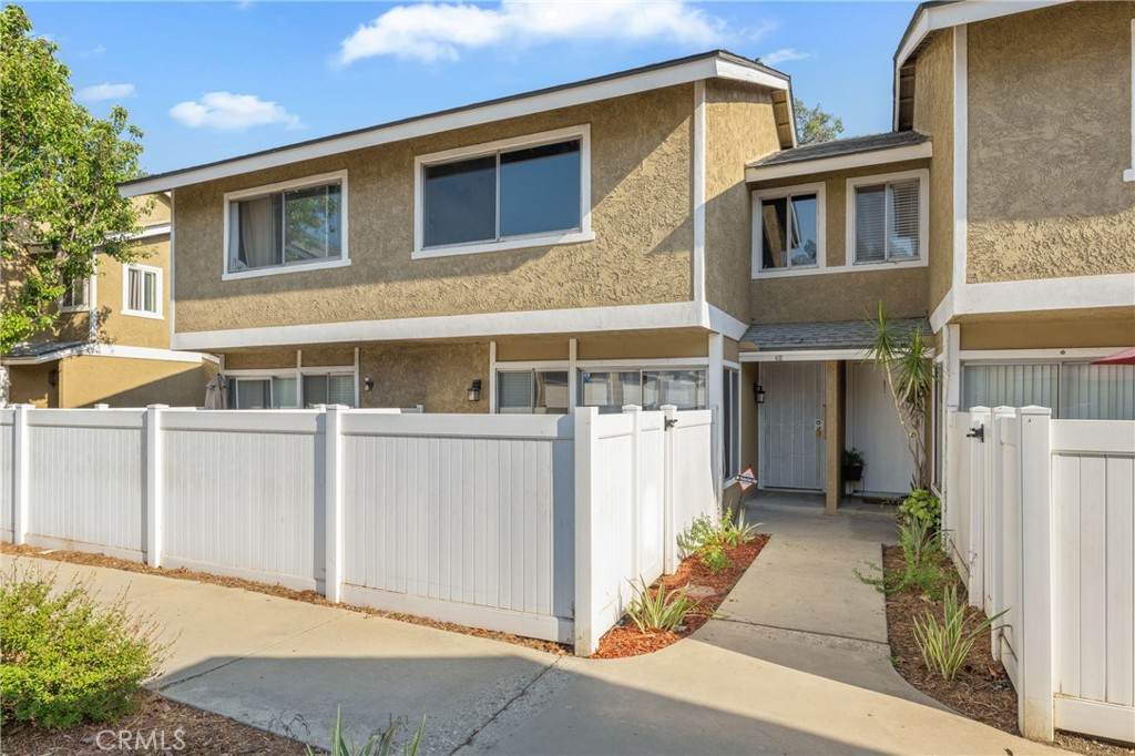 2321 Magnolia Avenue - Photo 1