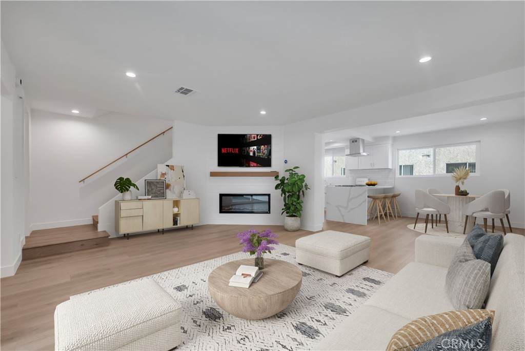18550 Hatteras Street - Photo 1