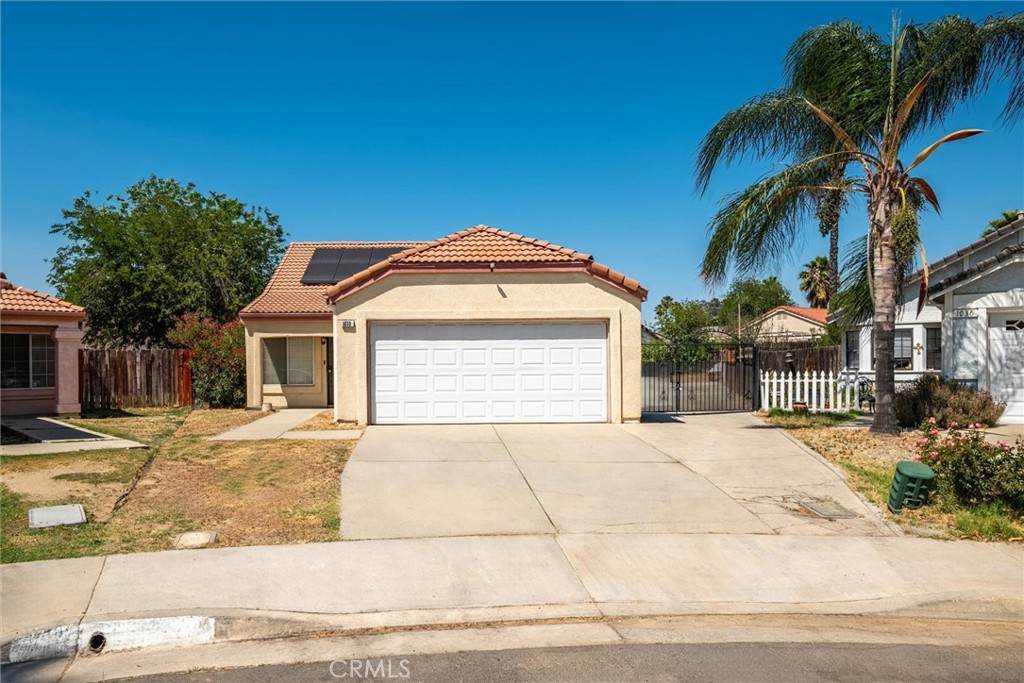 1030 Clover Court - Photo 1