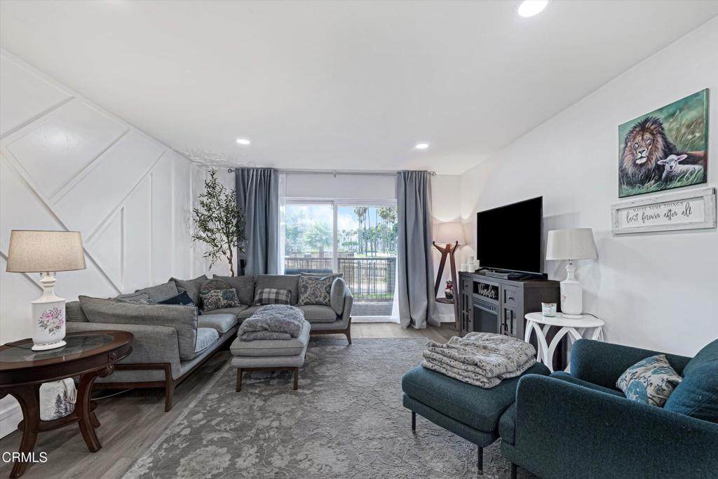 660 Sunfish Way - Photo 1