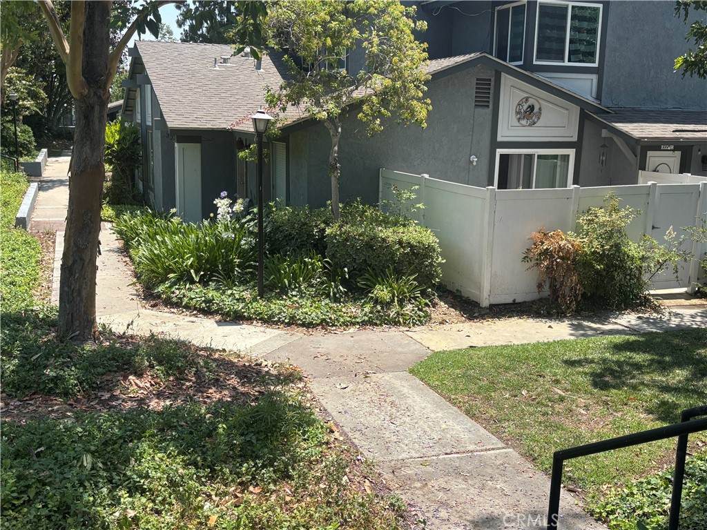 20359 Ivy Hill Lane - Photo 1