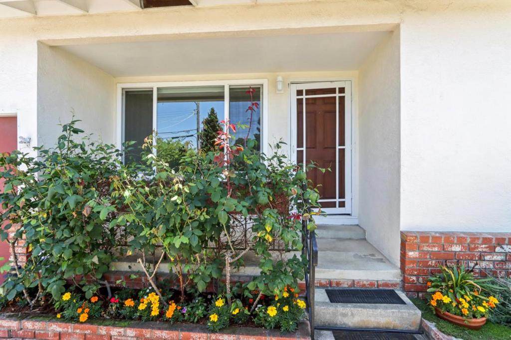 3263 Kelly Street - Photo 1