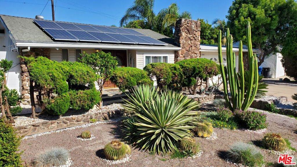 8130 Grimsby Avenue - Photo 1