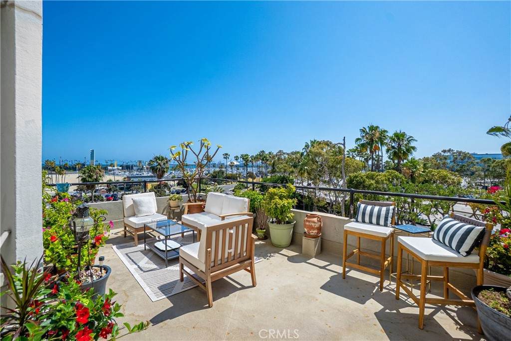 800 Ocean Boulevard - Photo 1