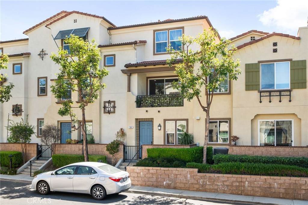 189 Olive Avenue - Photo 1