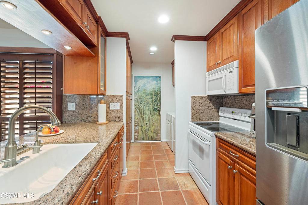 28831 Oakpath Drive - Photo 1