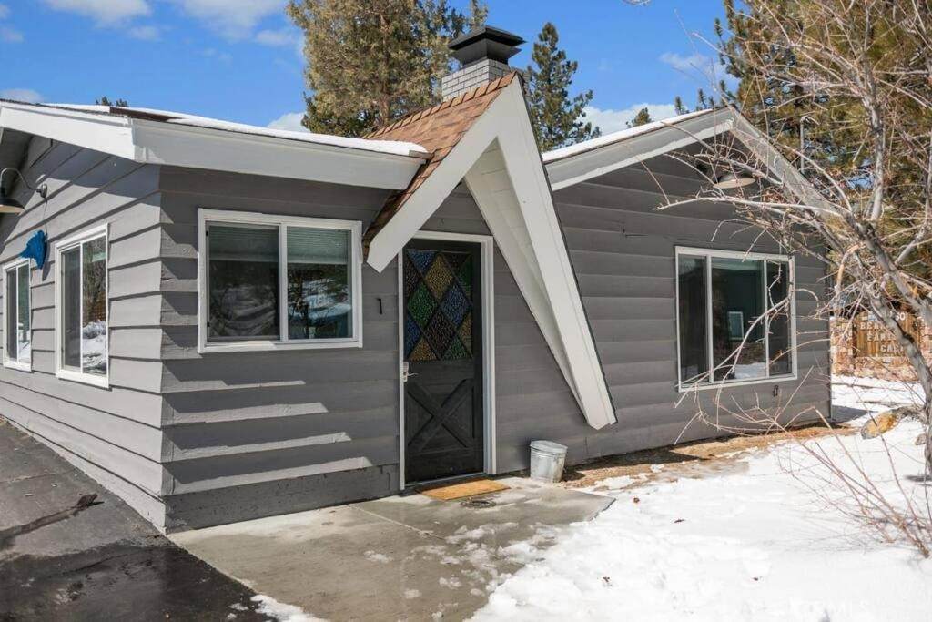 560 Edgemoor - Photo 1