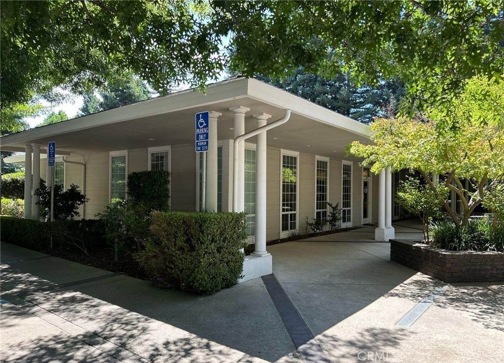 643 East Avenue - Photo 1