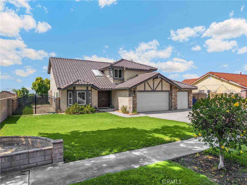 9855 Banyan Street - Photo 1
