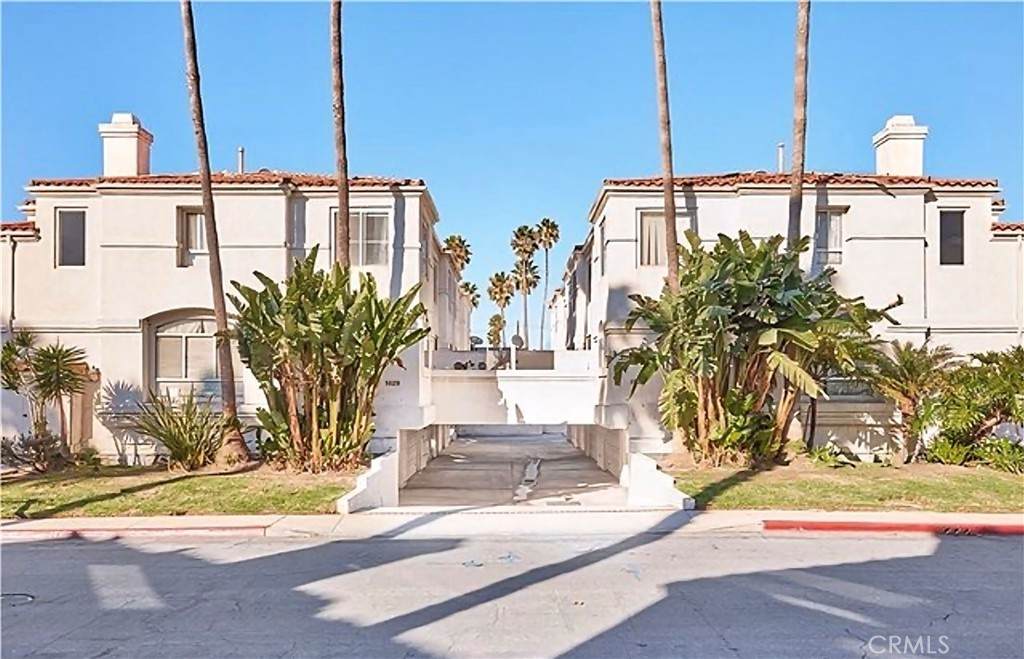 1629 Palm Avenue - Photo 1