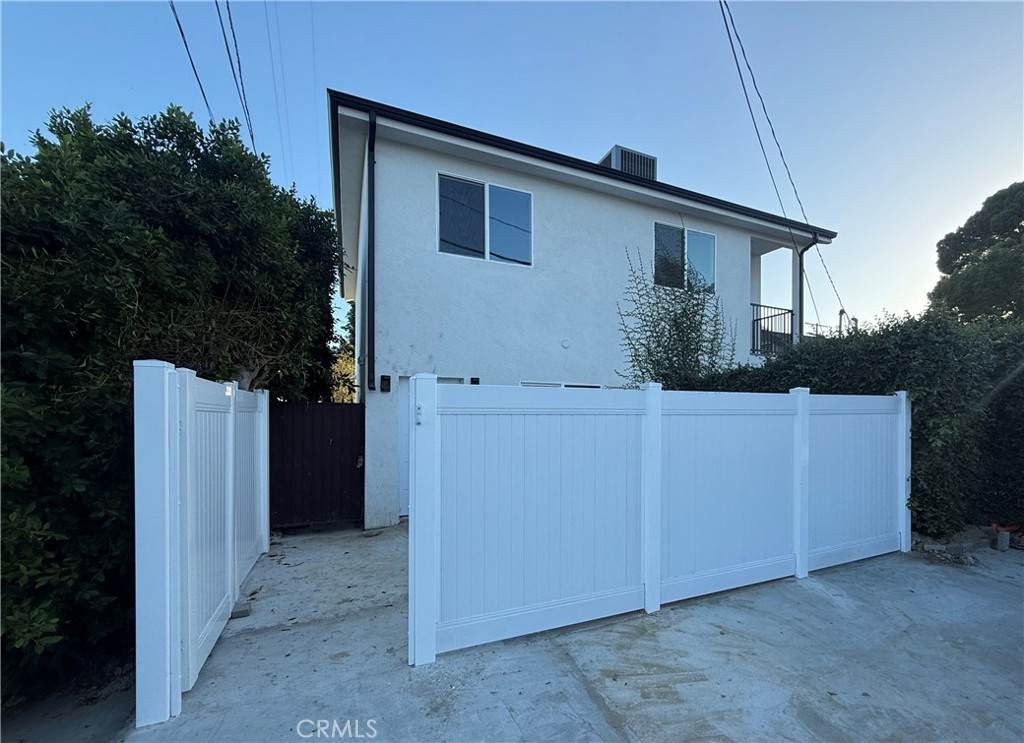 6512 Gloria Avenue - Photo 1