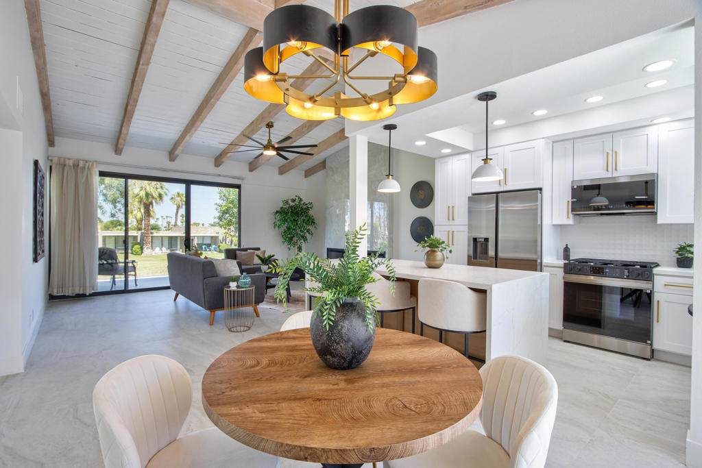 842 Calle De Pinos - Photo 1