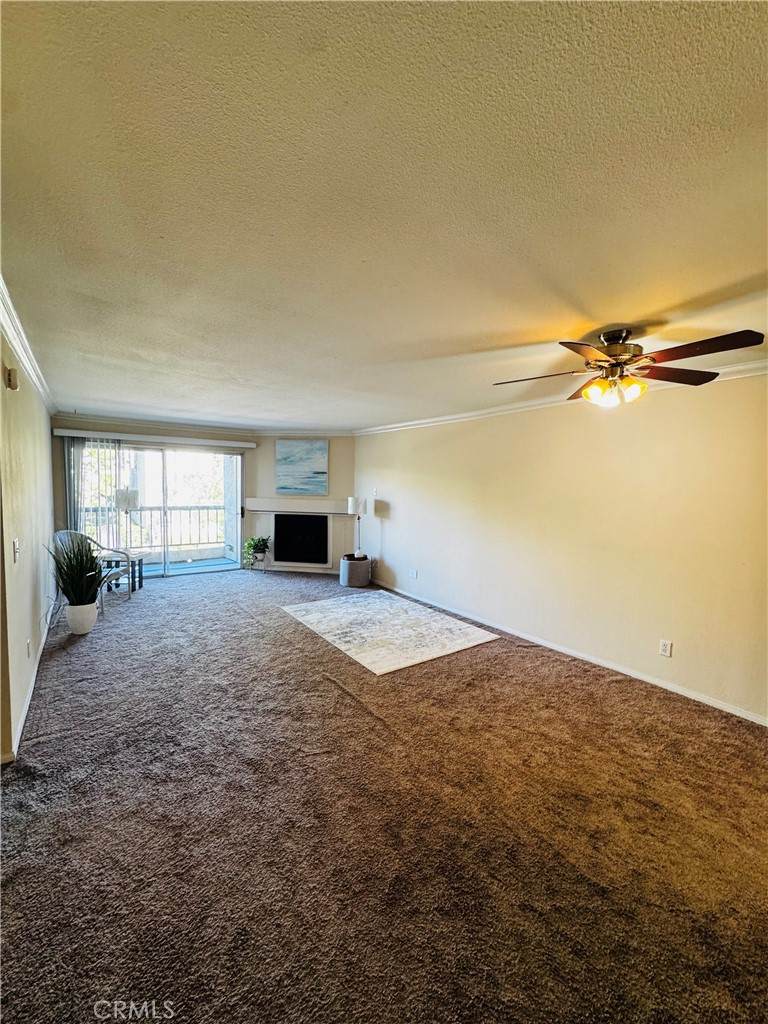 5530 Owensmouth - Photo 1