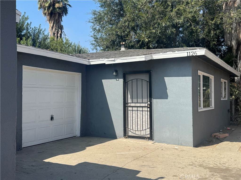 1124 Ramona Avenue - Photo 1